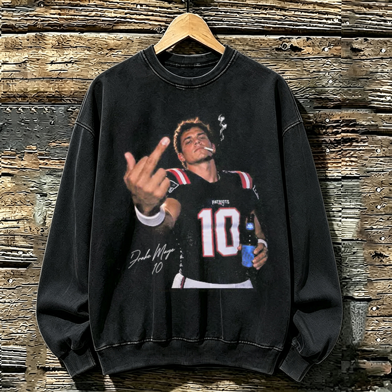 DM New England Football Graphic T-shirt