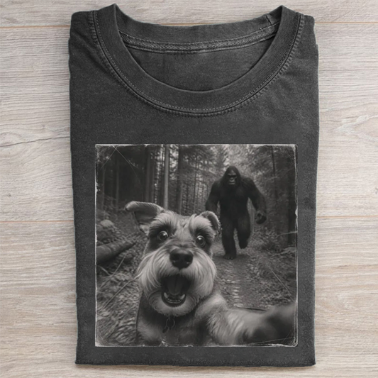 Bigfoot Schnauzer Selfie T-shirt