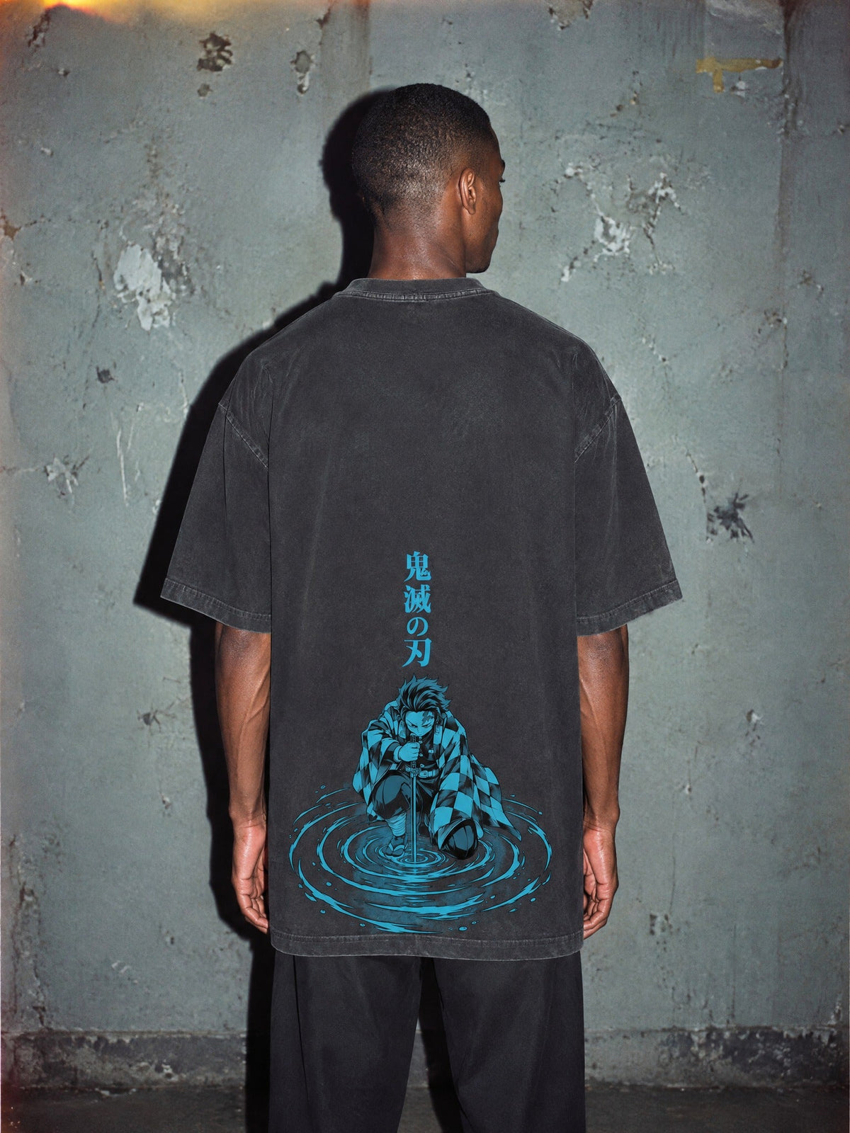 D-SLYR ? Kneeling Water Ripple Vintage Tee